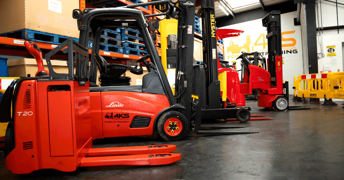 How To Mount And Dismount A Forklift 4KS Forklift Training