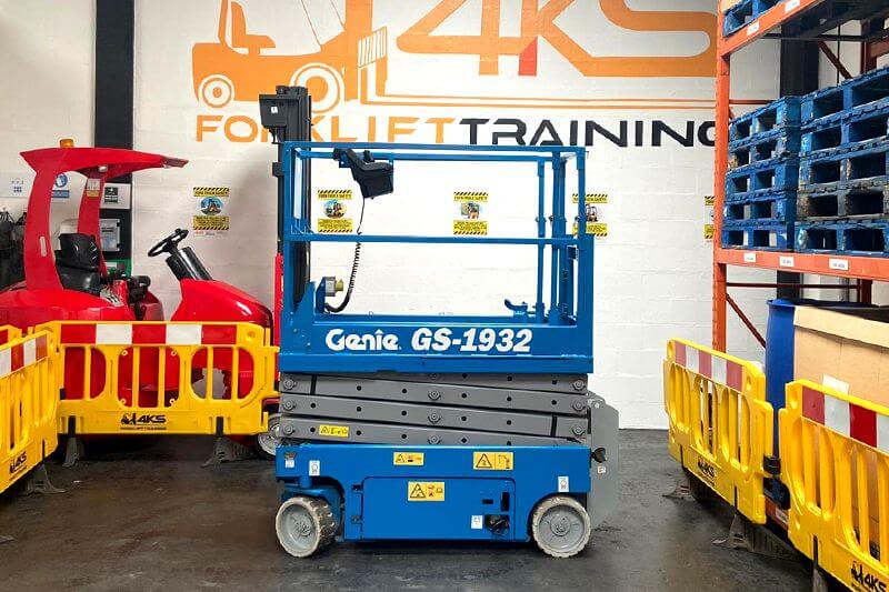 scissor lift training | 4KS Forklift Training
